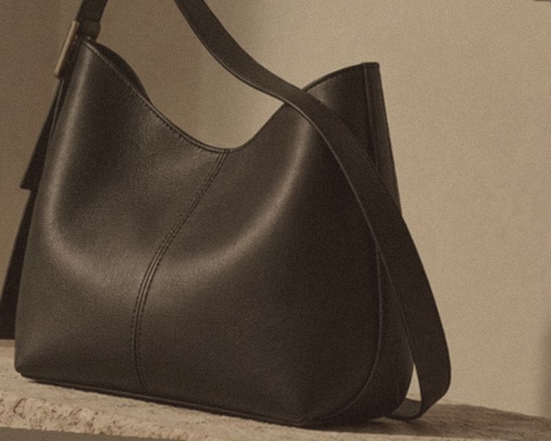 Simulated starting photo of the bag, with uneven lighting